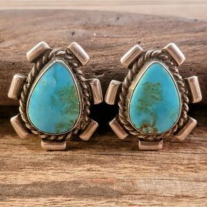 Sterling Vintage Navajo Teardrop Morenci Turquoise Clip Earrings